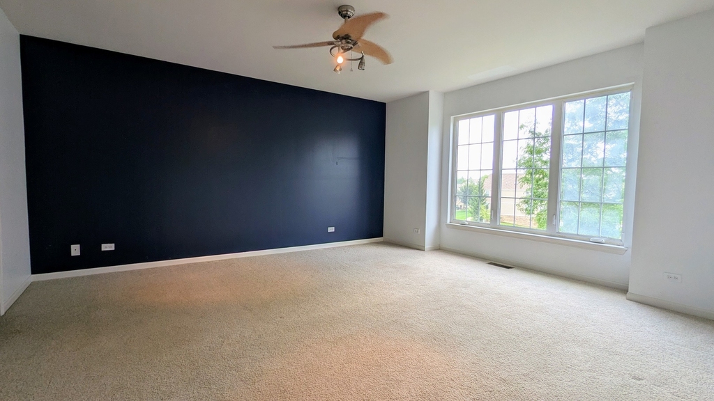 284 Edmundton Circle - Photo 12