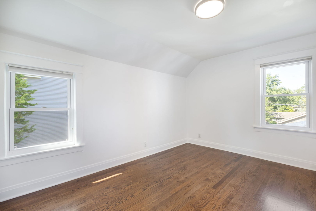 612 S Madison Street - Photo 11