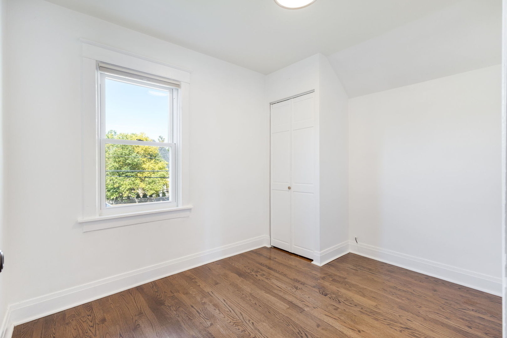 612 S Madison Street - Photo 12