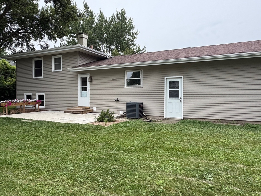 5s481 Glenoban Drive - Photo 5
