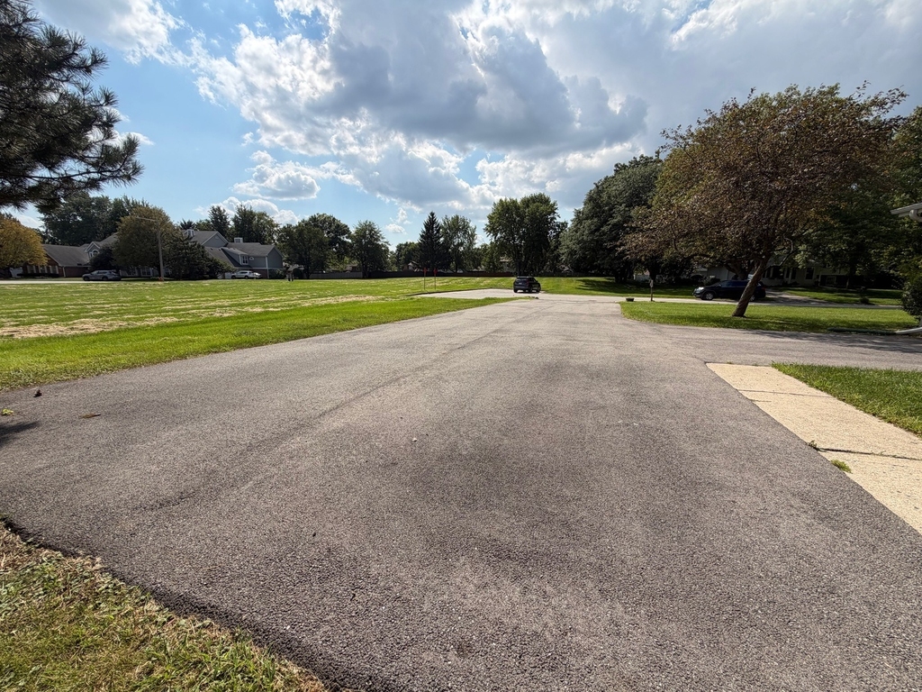 5s481 Glenoban Drive - Photo 7