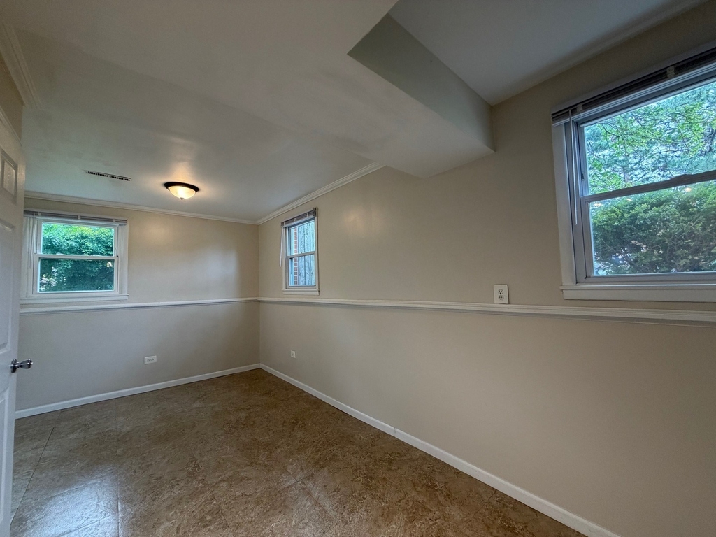 5s481 Glenoban Drive - Photo 22