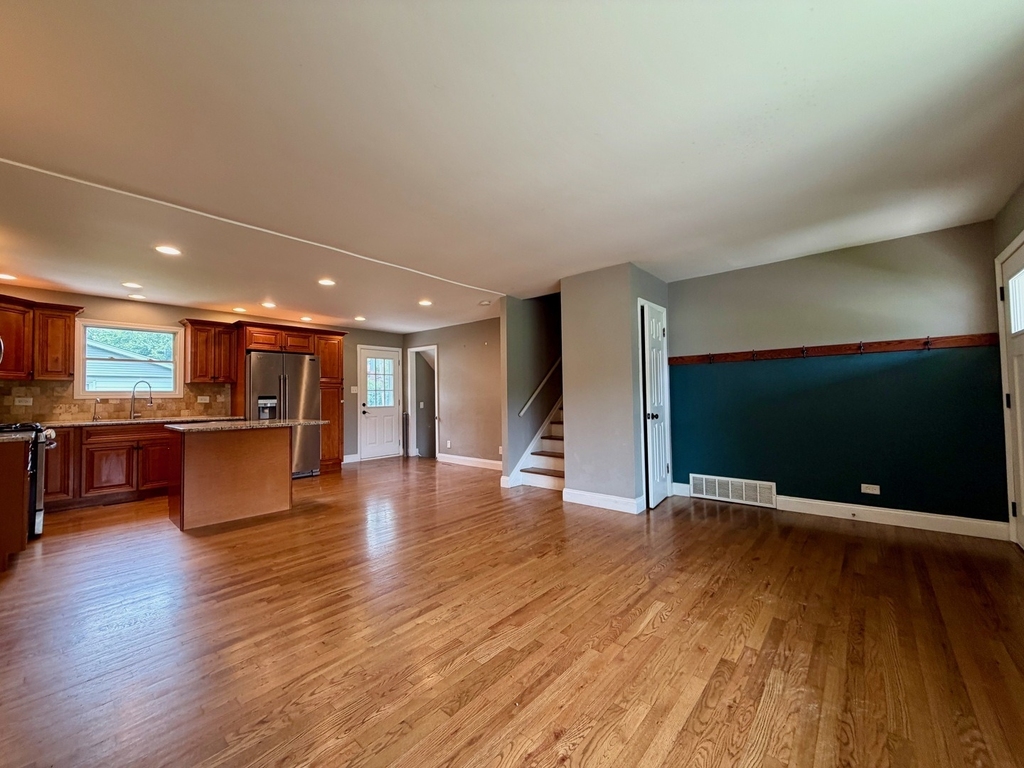 5s481 Glenoban Drive - Photo 3
