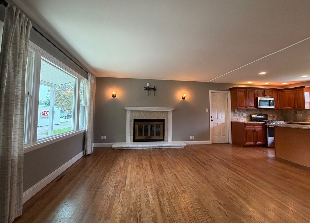 5s481 Glenoban Drive - Photo 13