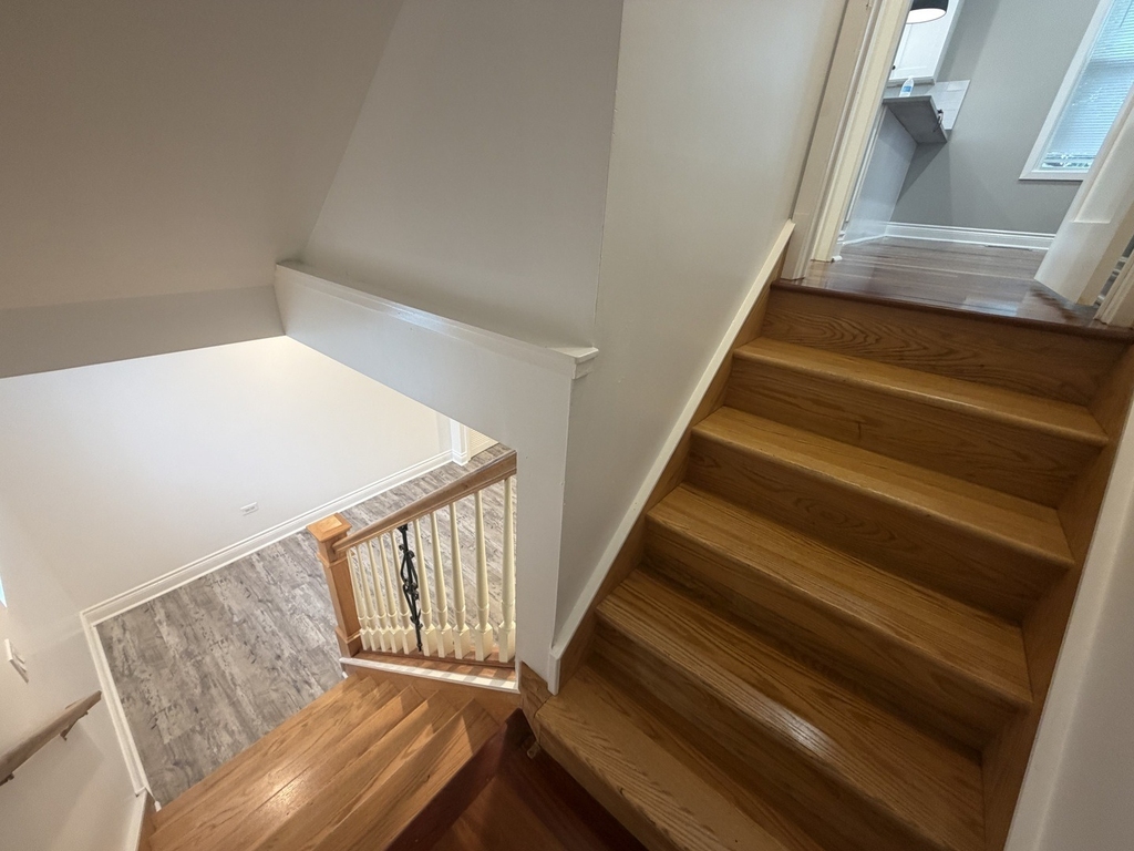4040 W Roscoe Street - Photo 10