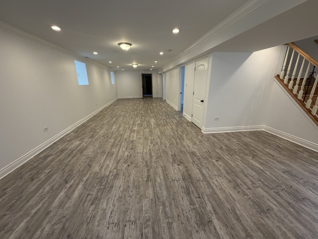 4040 W Roscoe Street - Photo 12