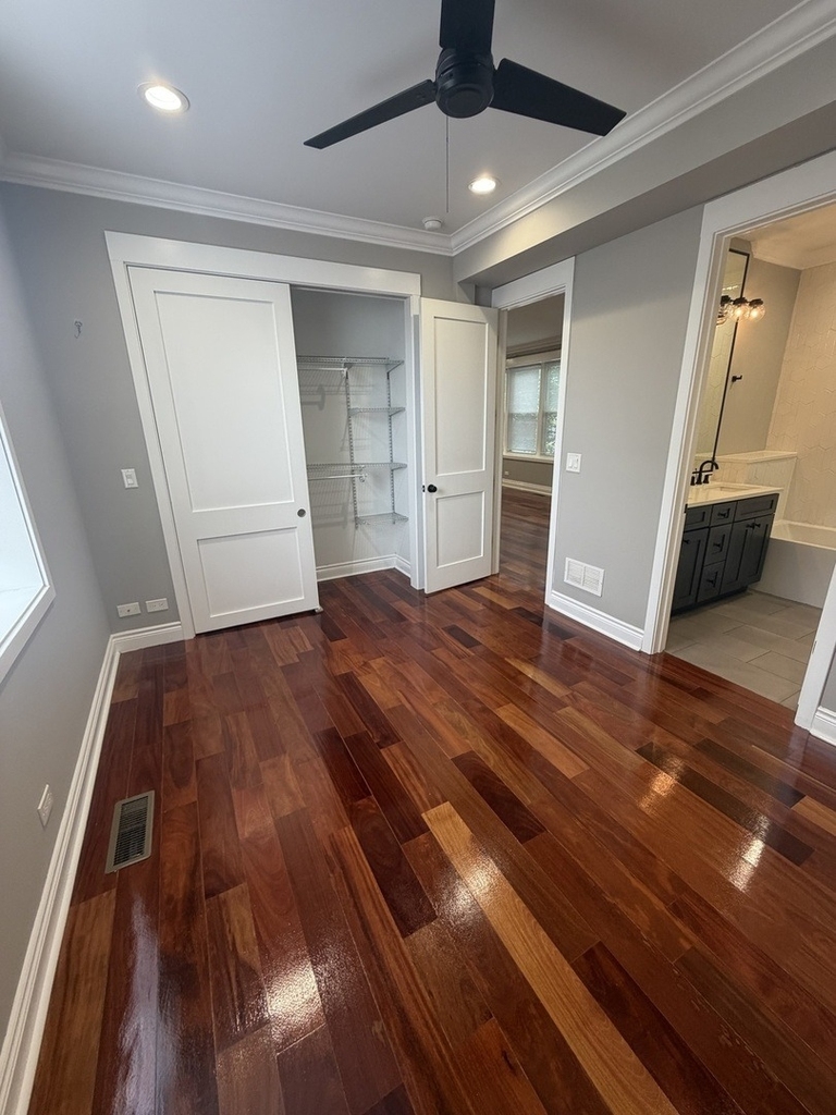 4040 W Roscoe Street - Photo 4