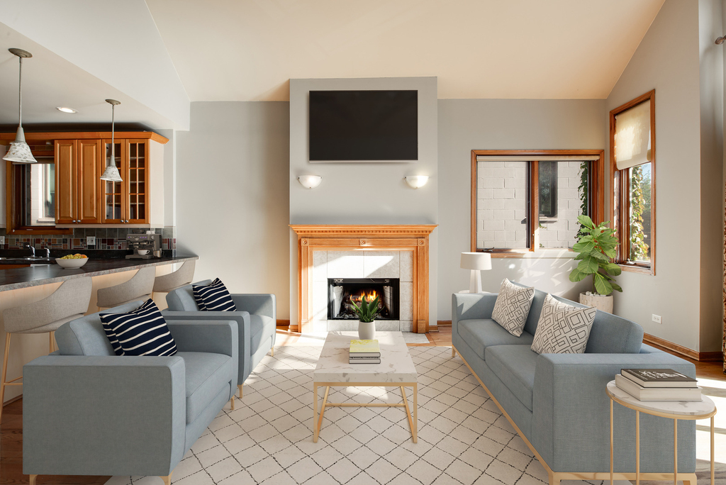 1508 W Superior Street - Photo 1