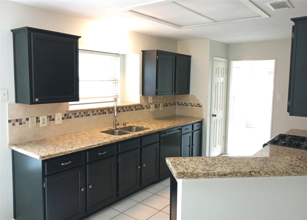 16355 Flint Run Way - Photo 16