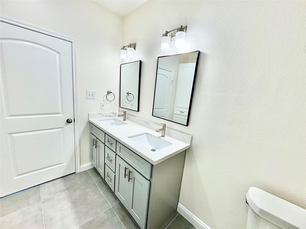 5127 Avenue L - Photo 12