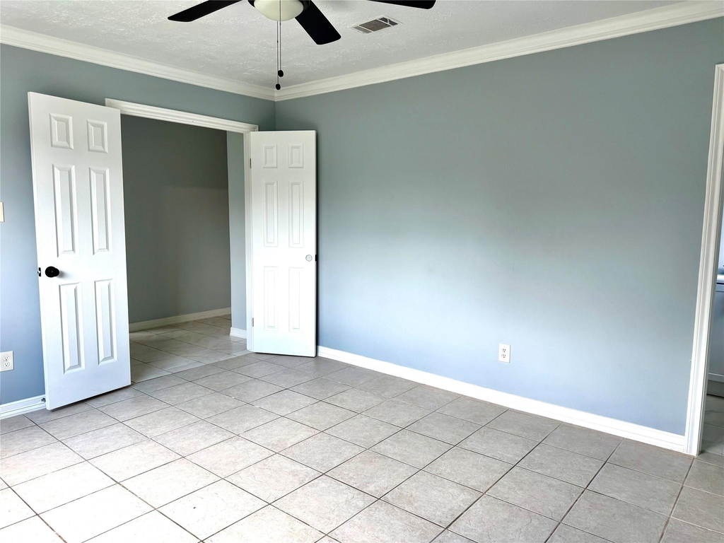 718 Blue Rock Court - Photo 11