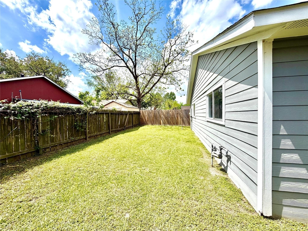 718 Blue Rock Court - Photo 24