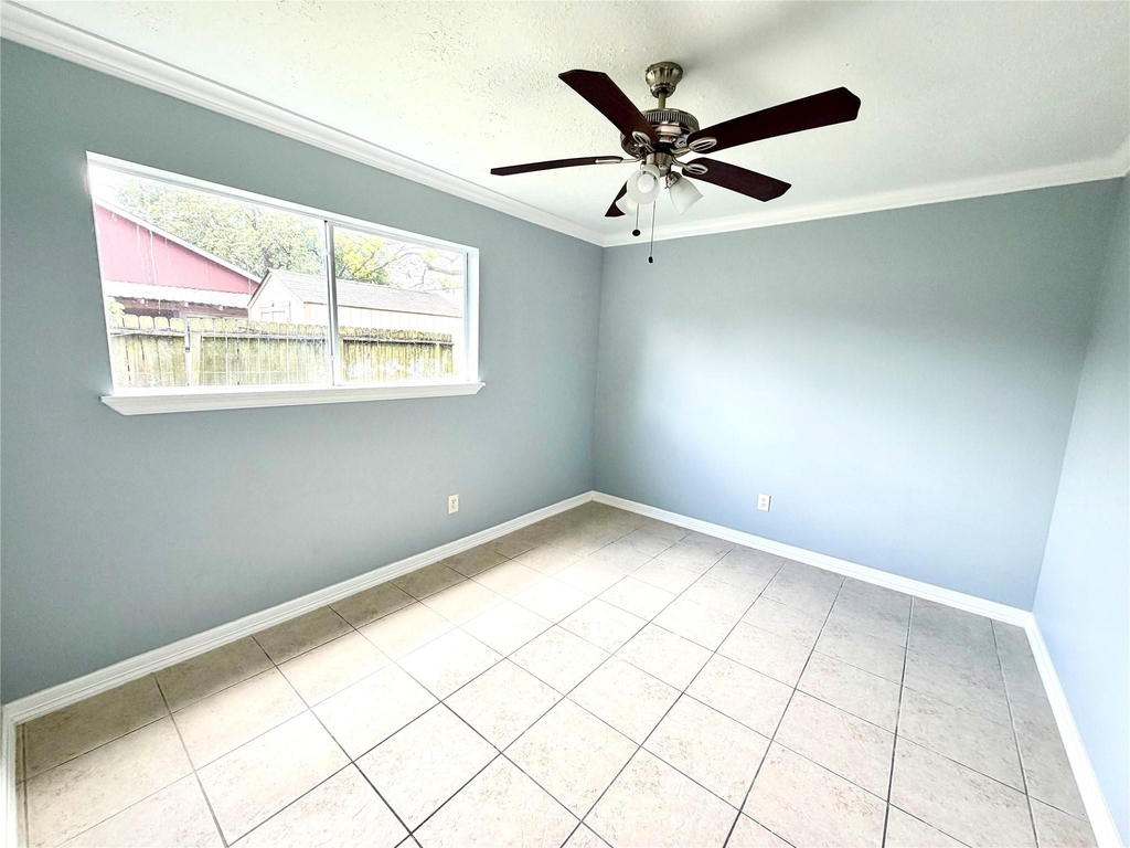 718 Blue Rock Court - Photo 15