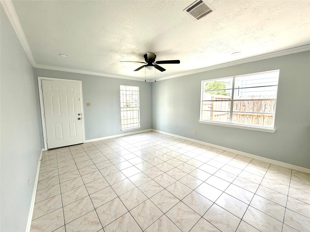 718 Blue Rock Court - Photo 2