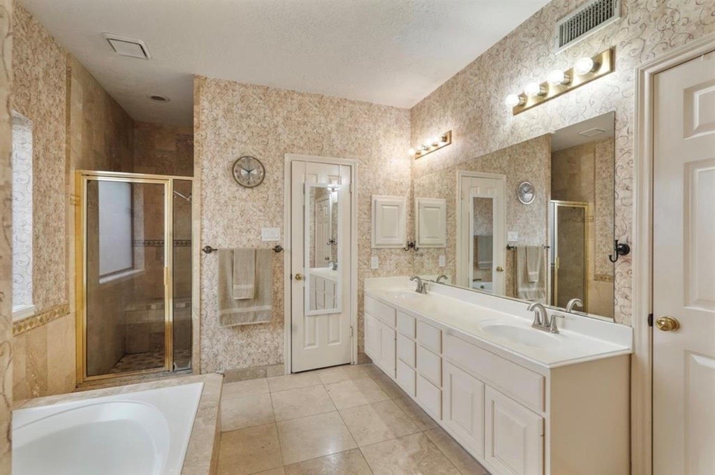 17335 Meadow Heights Drive - Photo 16