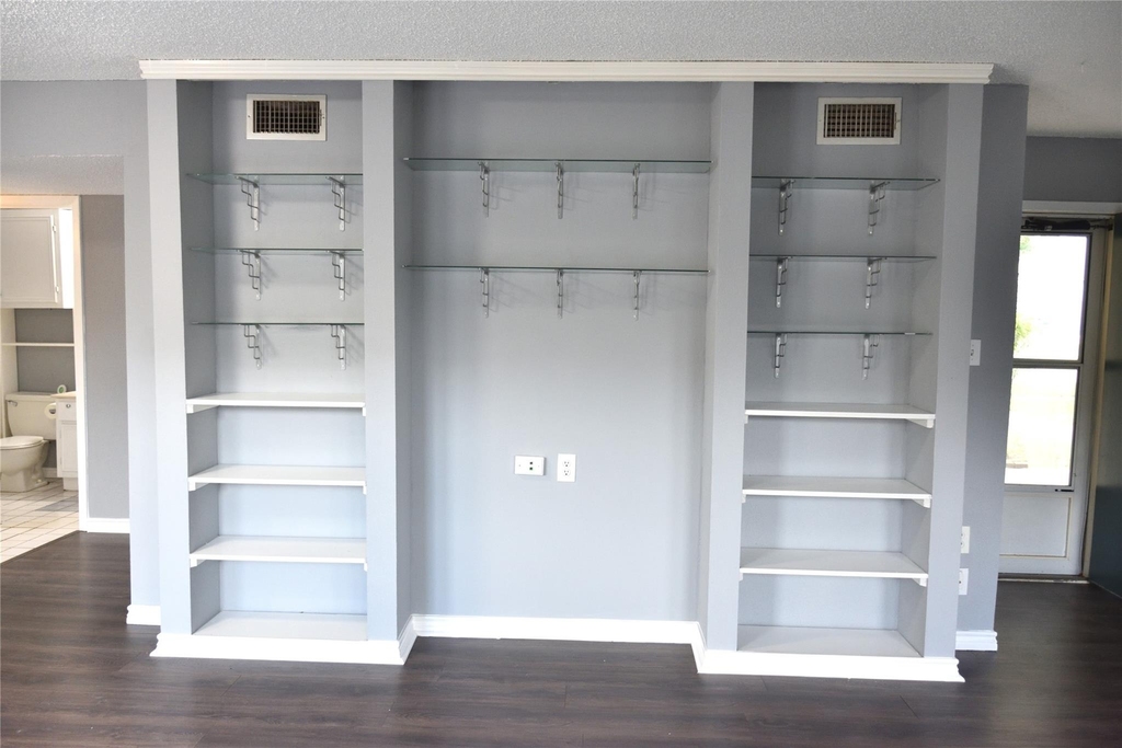 250 El Dorado Boulevard - Photo 4