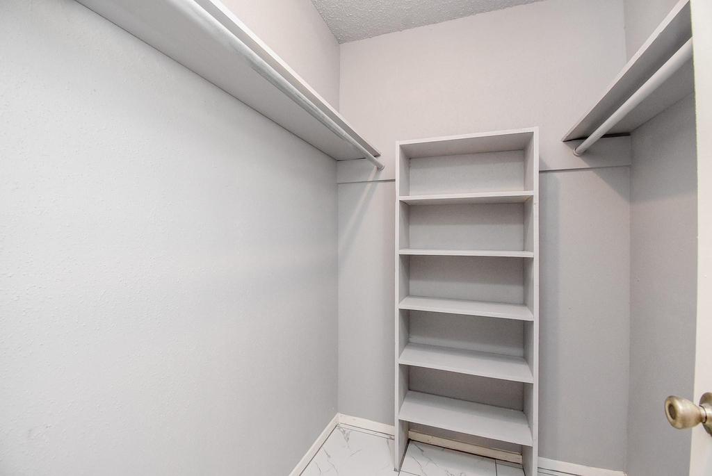 23515 Briarcreek Boulevard - Photo 36