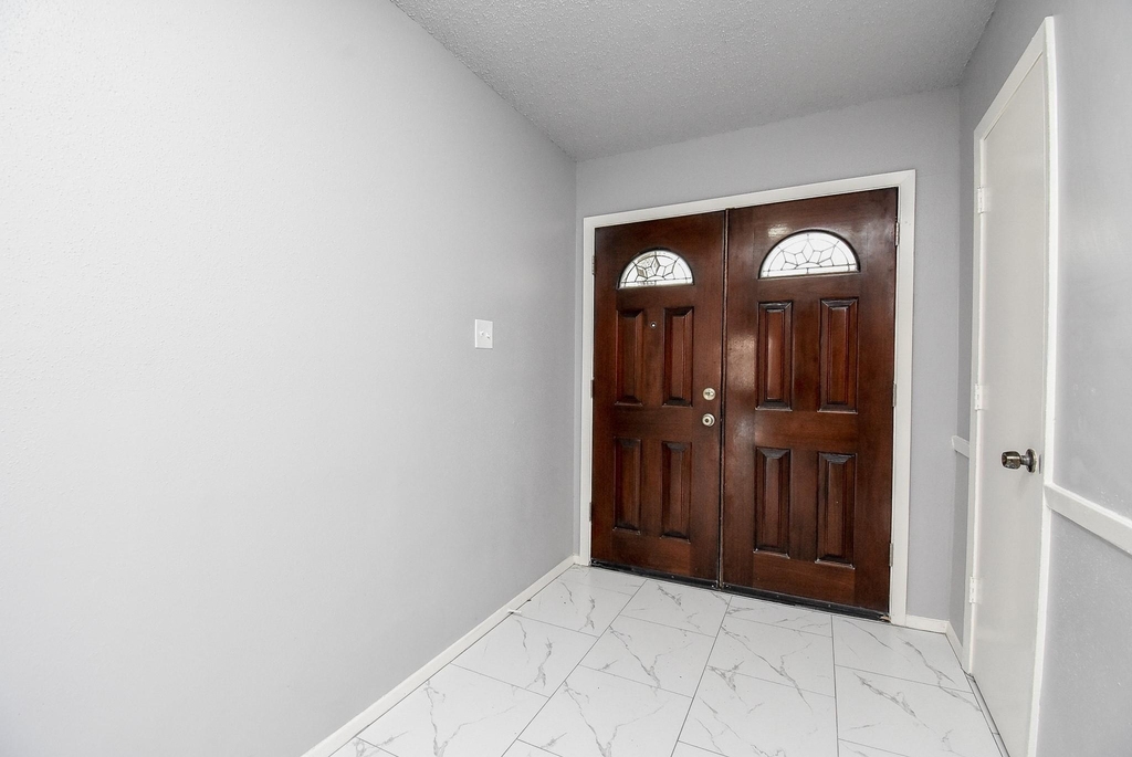 23515 Briarcreek Boulevard - Photo 3