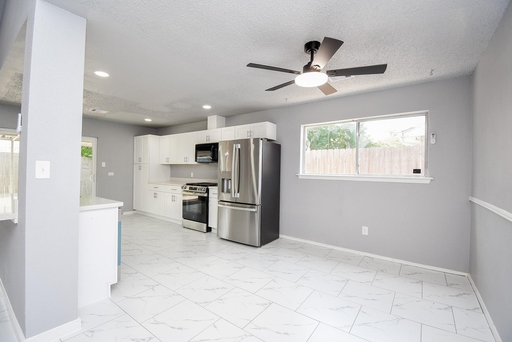 23515 Briarcreek Boulevard - Photo 11