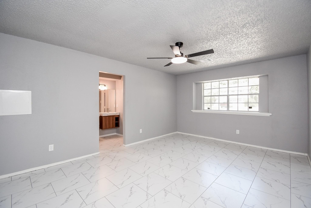 23515 Briarcreek Boulevard - Photo 29