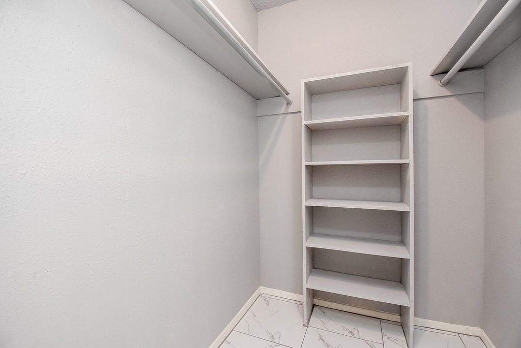 23515 Briarcreek Boulevard - Photo 37