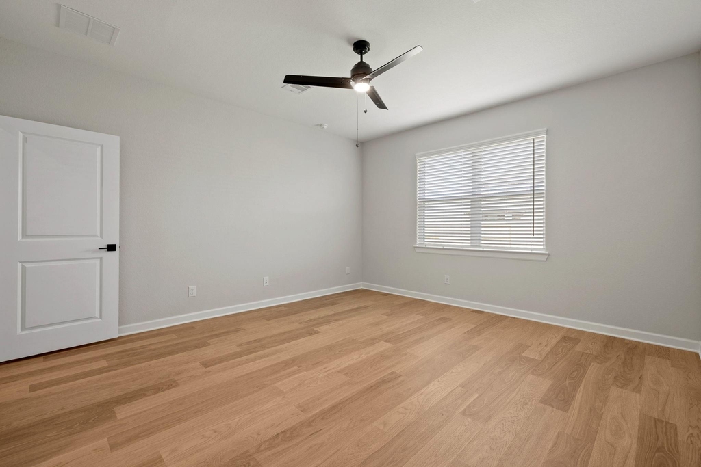 2908 Fair Wind Lane - Photo 8