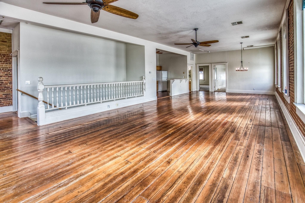 112 E Alamo Street - Photo 7