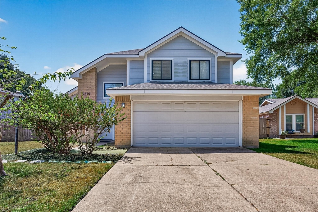 2519 Silver Cypress Drive - Photo 0