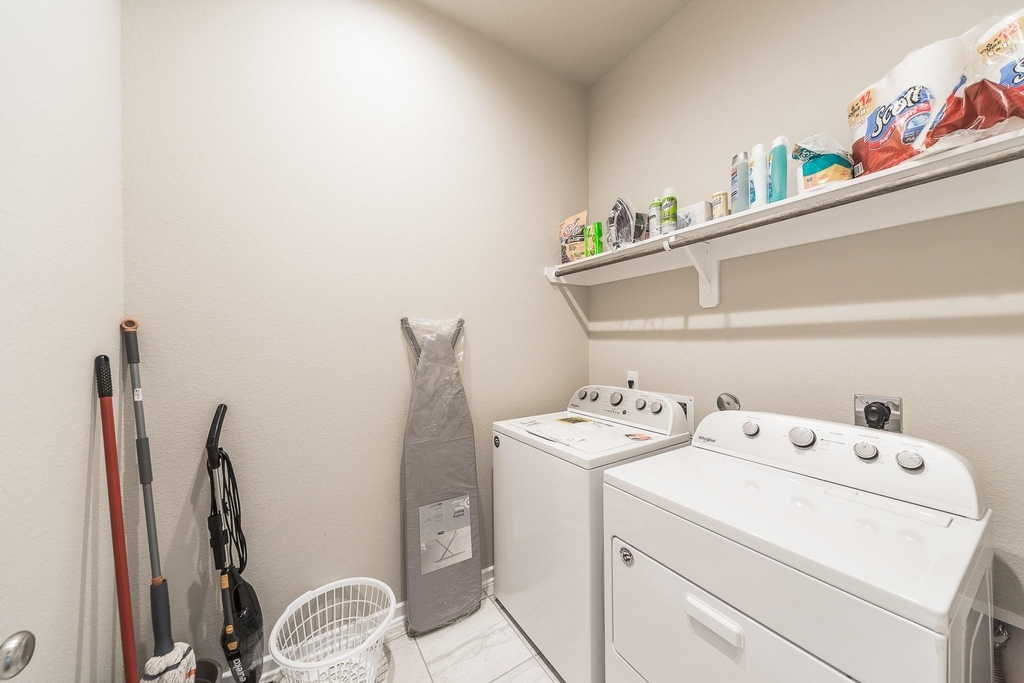 8710 Crossing Oak Lane - Photo 23