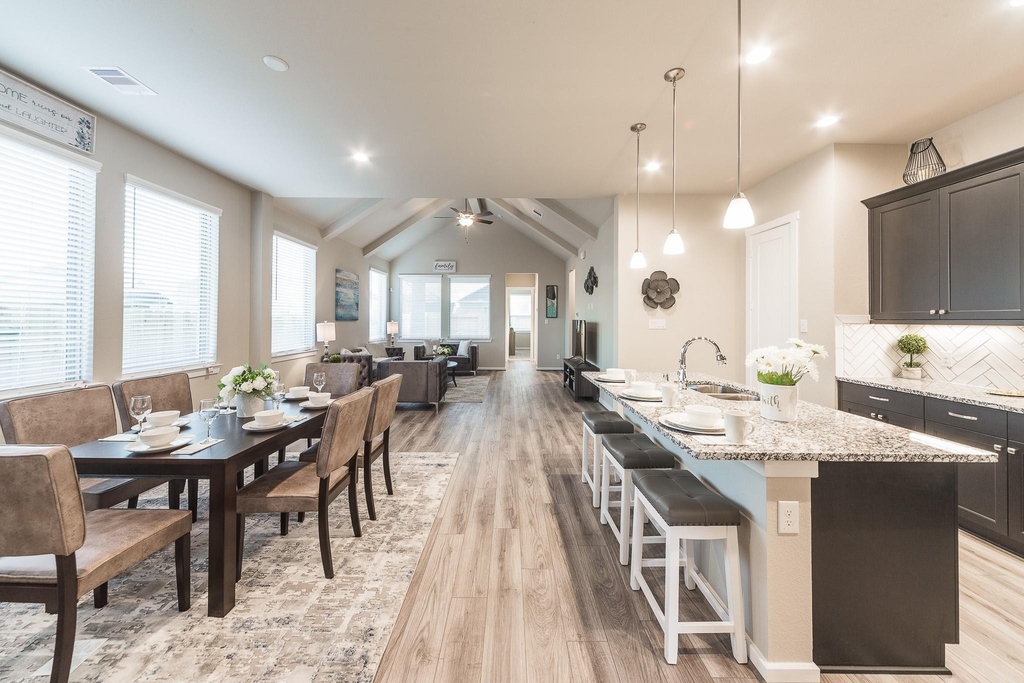 8710 Crossing Oak Lane - Photo 3