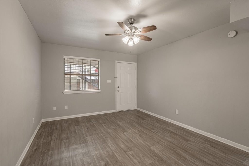 600 Palm Street - Photo 2