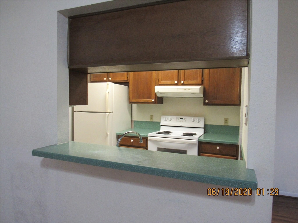 17401 Red Oak Drive - Photo 10