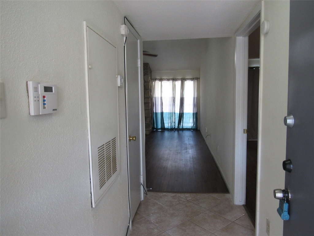 17401 Red Oak Drive - Photo 8