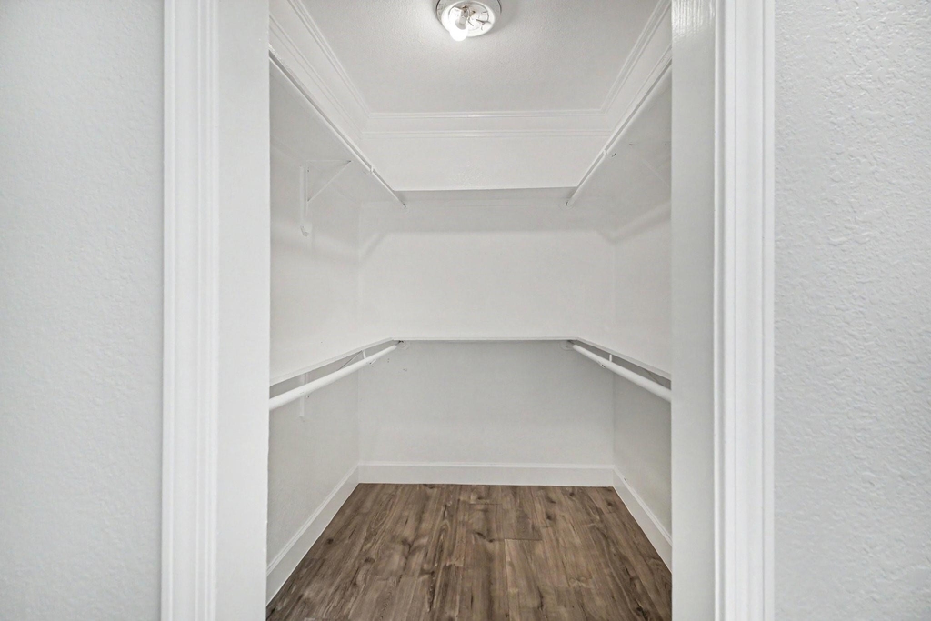 104 Virginia - Photo 18