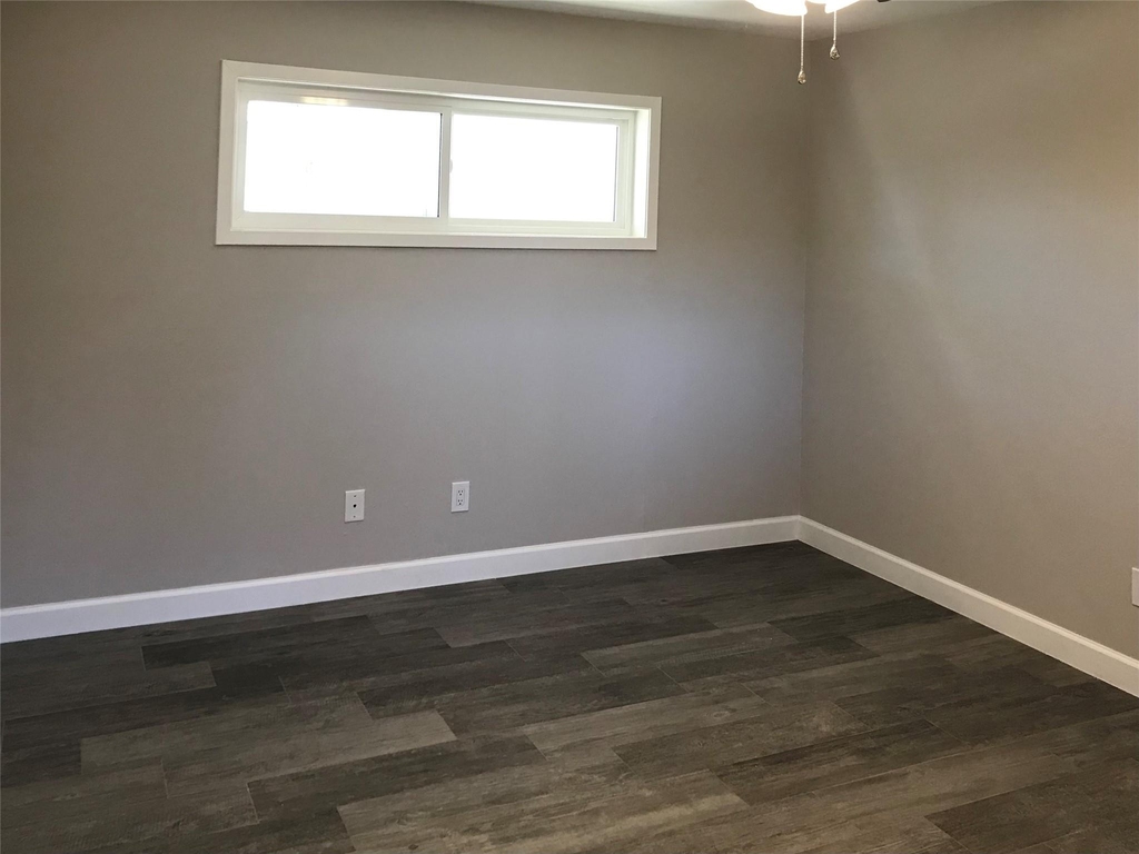 5470 Carew Street - Photo 18