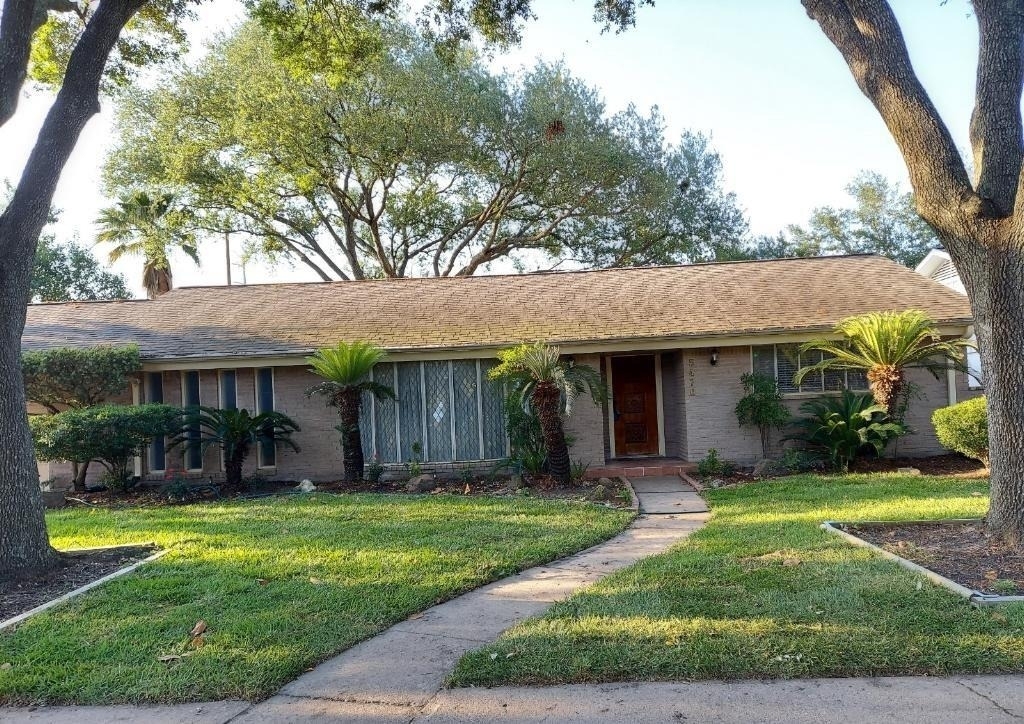 5470 Carew Street - Photo 0