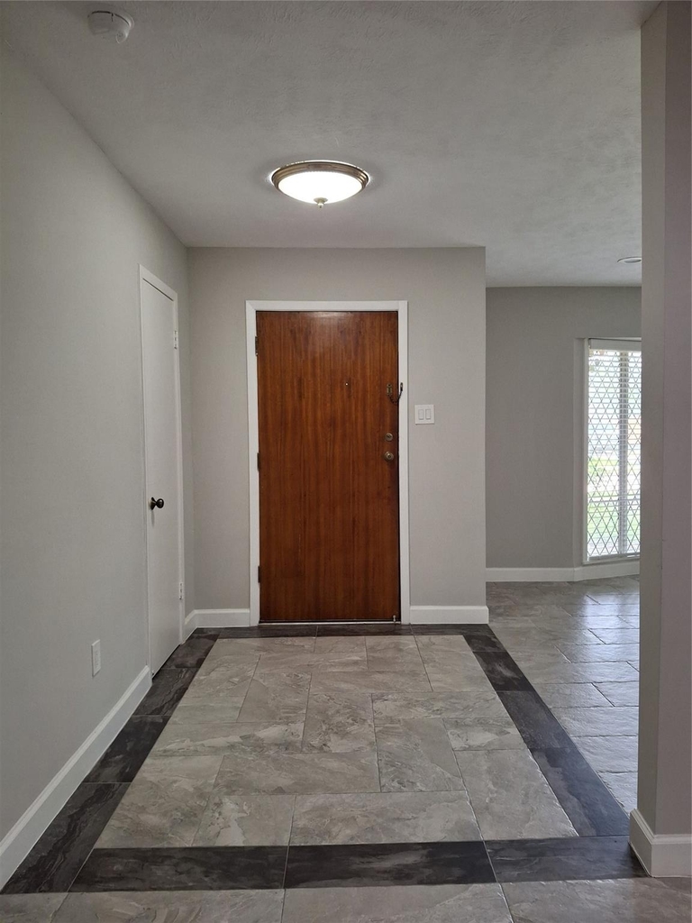 5470 Carew Street - Photo 6