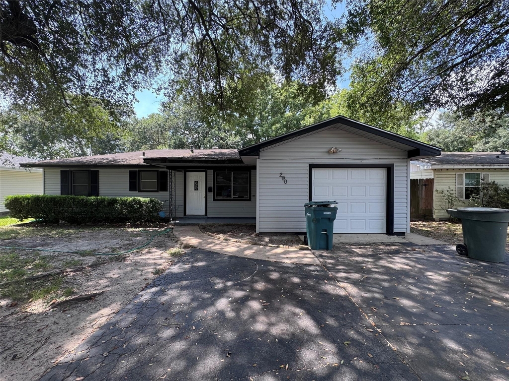 290 Clemmons Street - Photo 0