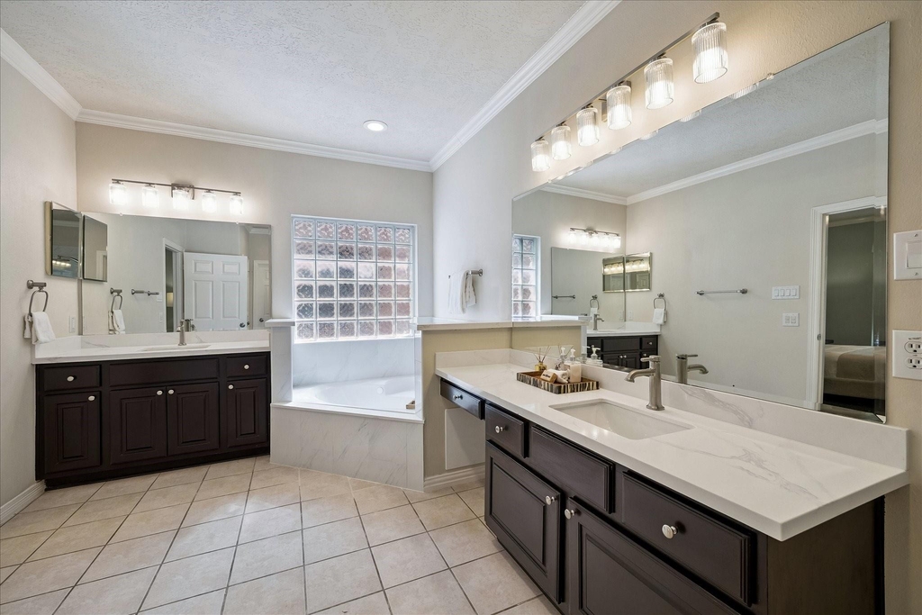 5638 Avalon Way - Photo 12