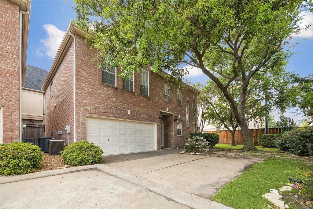 5638 Avalon Way - Photo 0