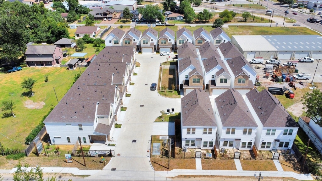 305 Queen Sude Lane - Photo 2