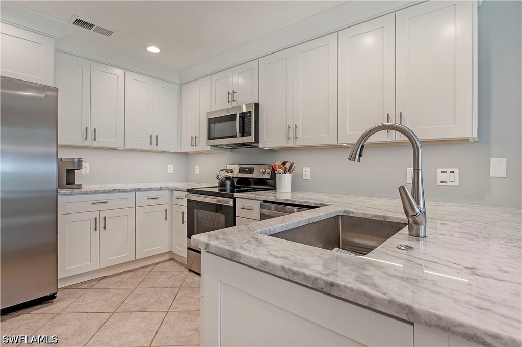 22971 Rosedale Drive - Photo 5