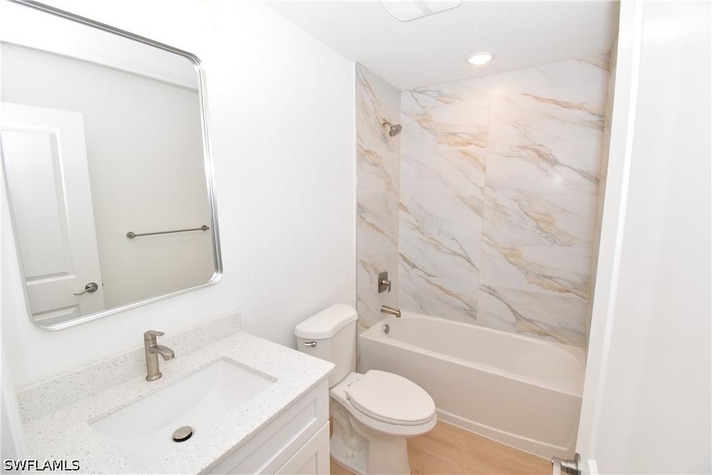 4668 Addley Avenue - Photo 17