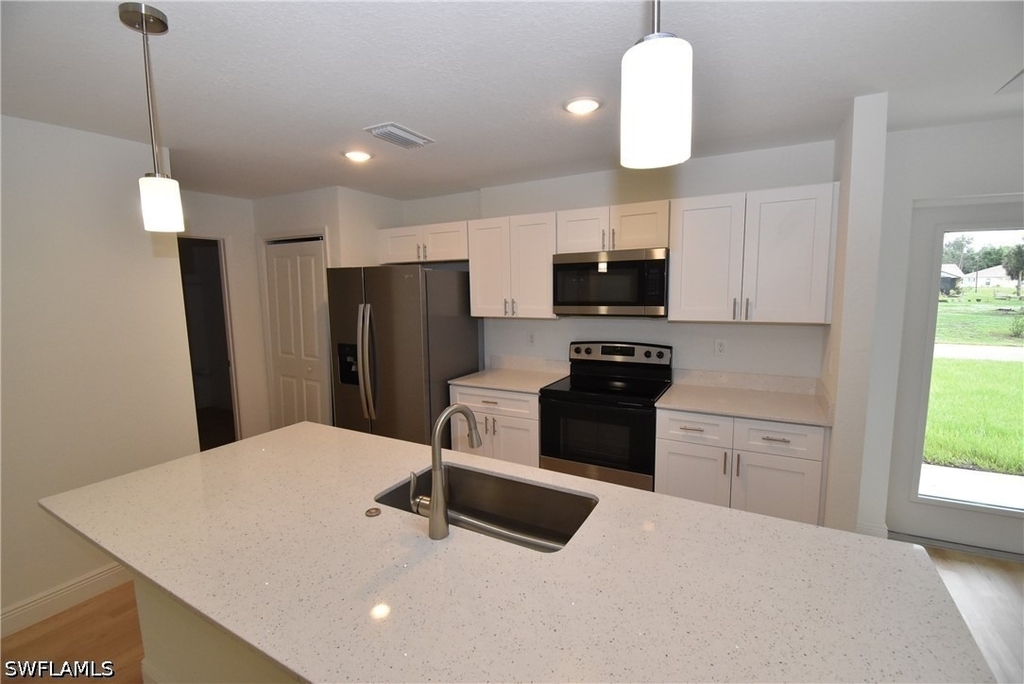 4668 Addley Avenue - Photo 4