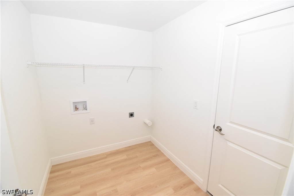 4668 Addley Avenue - Photo 25