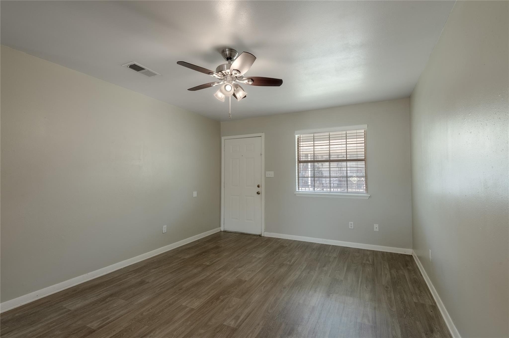 600 Palm Street - Photo 2