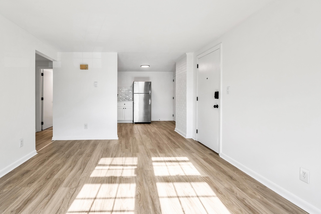 103 South Policy - Photo 11