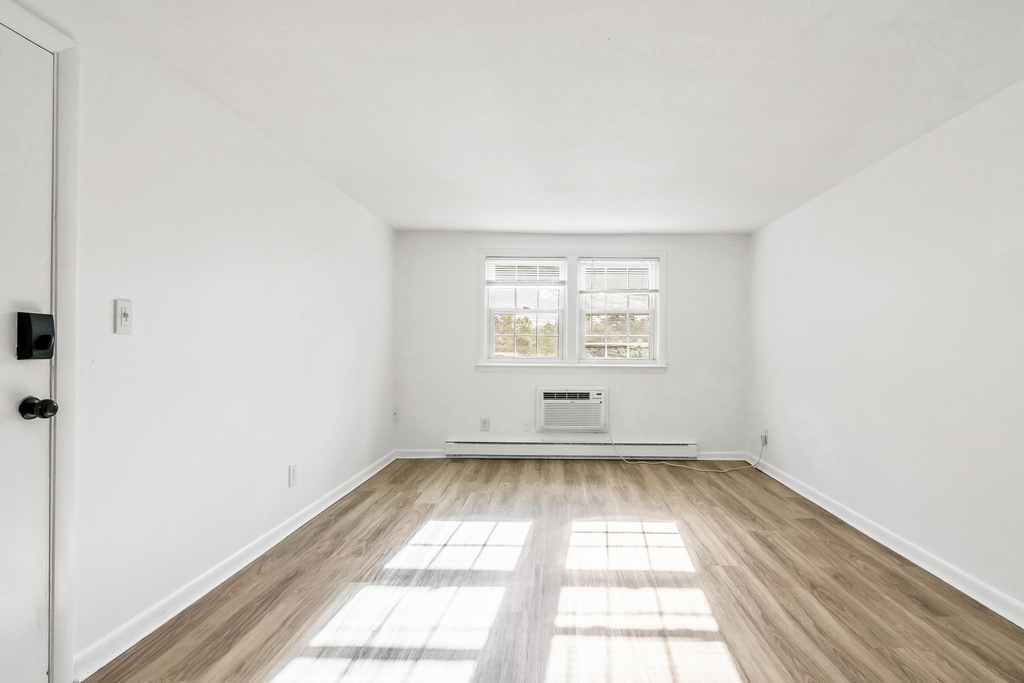 103 South Policy - Photo 10