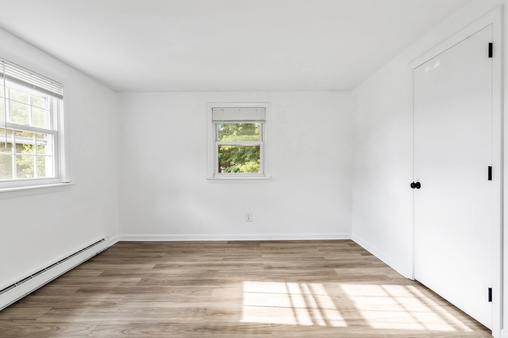 103 South Policy - Photo 18