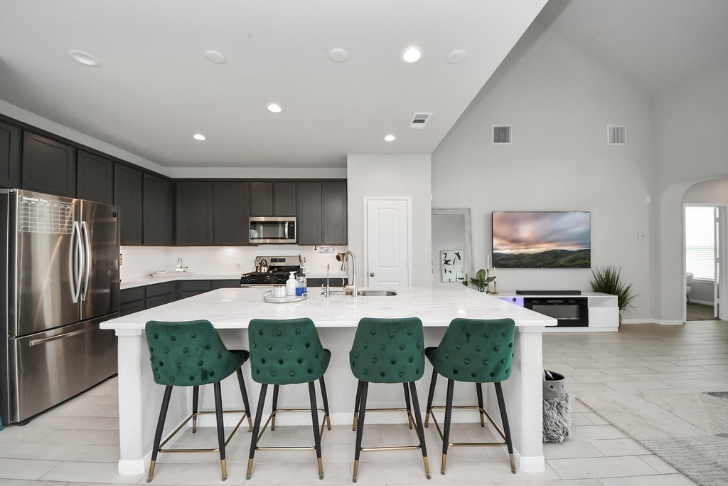 3 Avery Brook Court - Photo 2